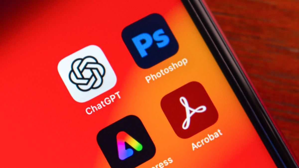 Adobe, ChatGPT'nin Yaratıcı Güçlerini Artırdı: 10 Yeni Komut
