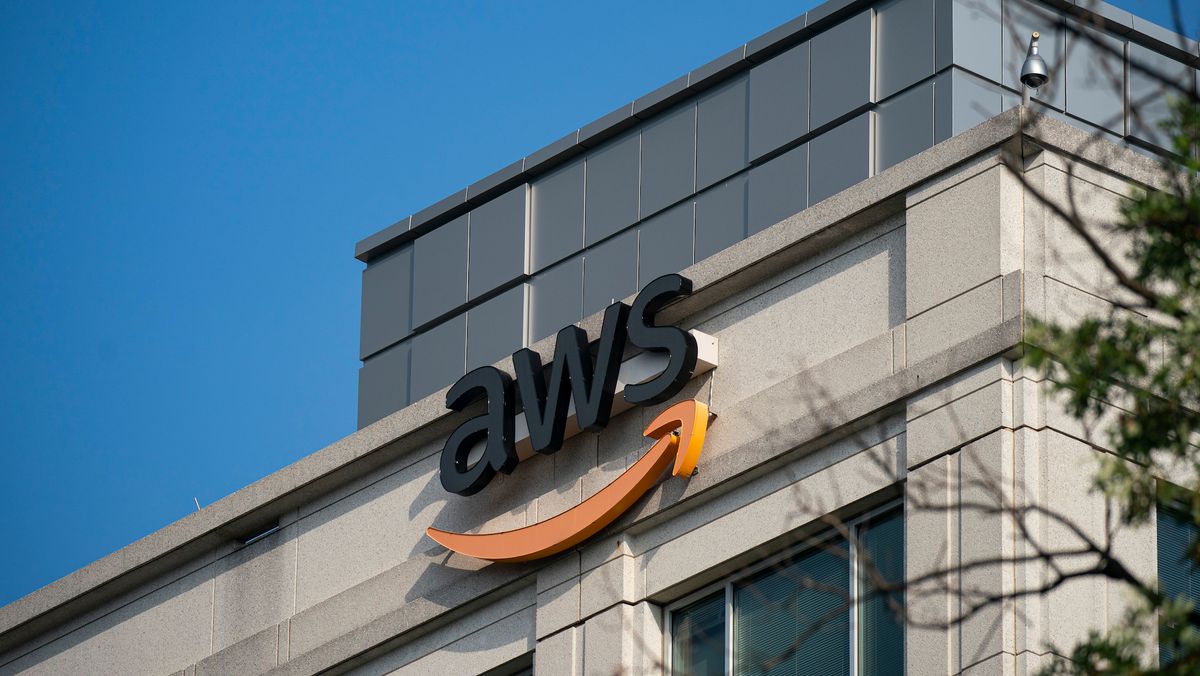 Amazon'dan Uyarı: Engellenen Veri Merkezleri ABD'nin AI Liderliğini Tehdit Ediyor