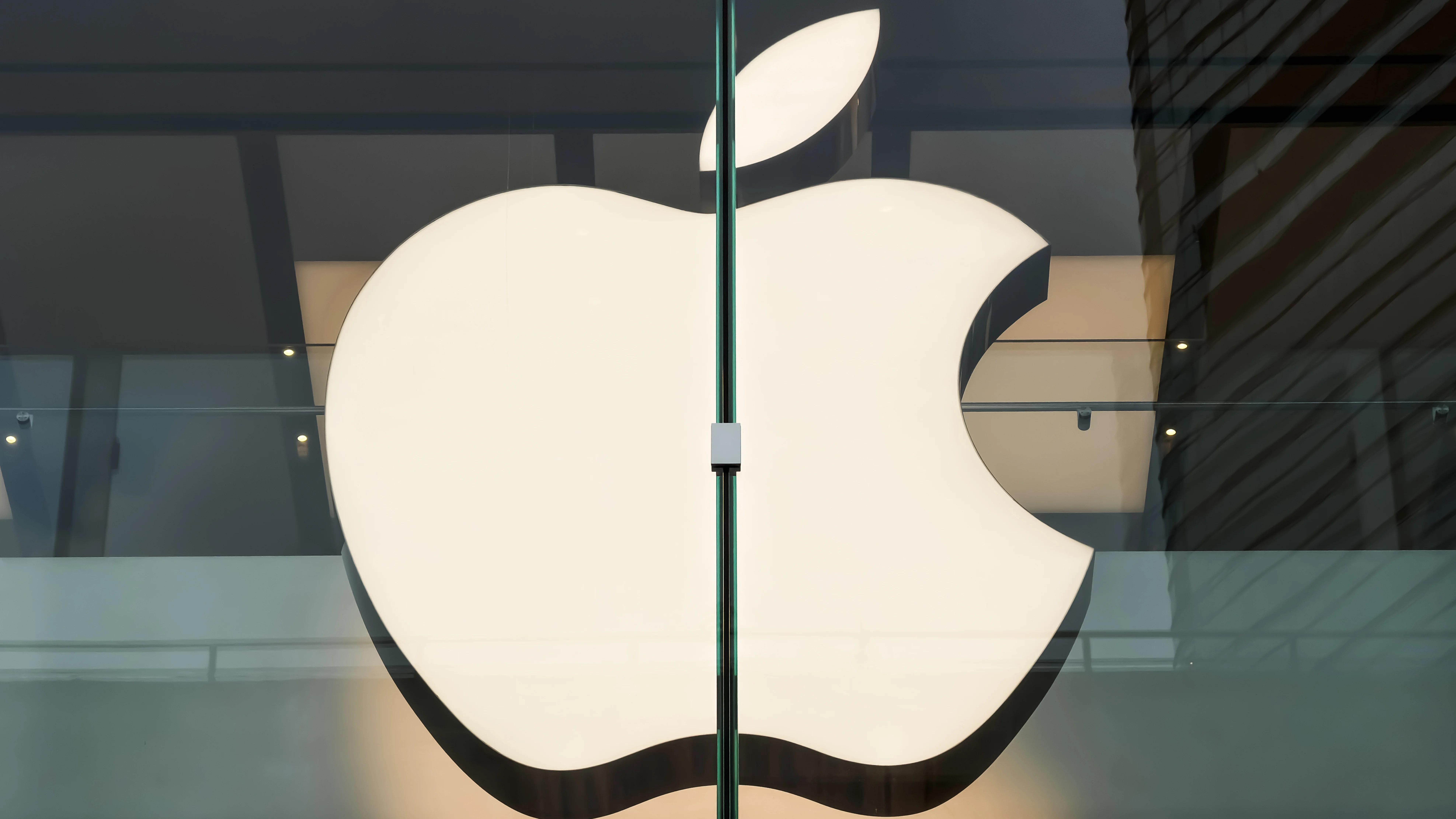 Apple, AI Oyununu Oynamadan Nvidia'yı Geride Bıraktı