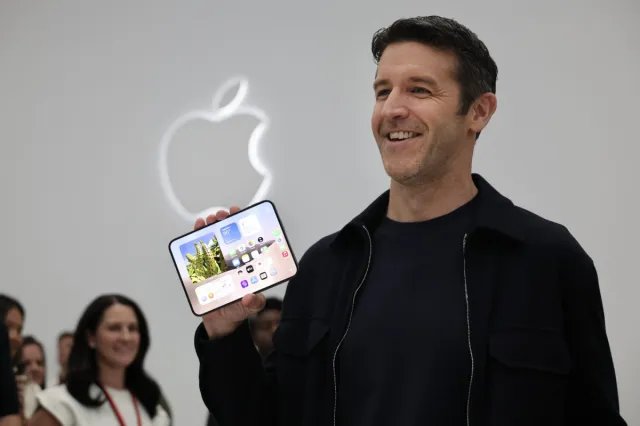 Apple'ın Katlanabilir iPhone'u: İhtiyaç mı, Eğlence mi?