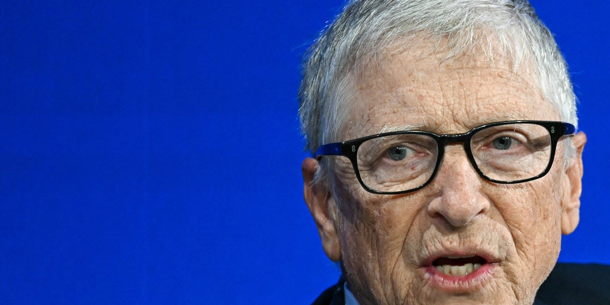 Bill Gates'ten Yapay Zeka Uyarısı: Gelecek Dönem Zorlu Olacak