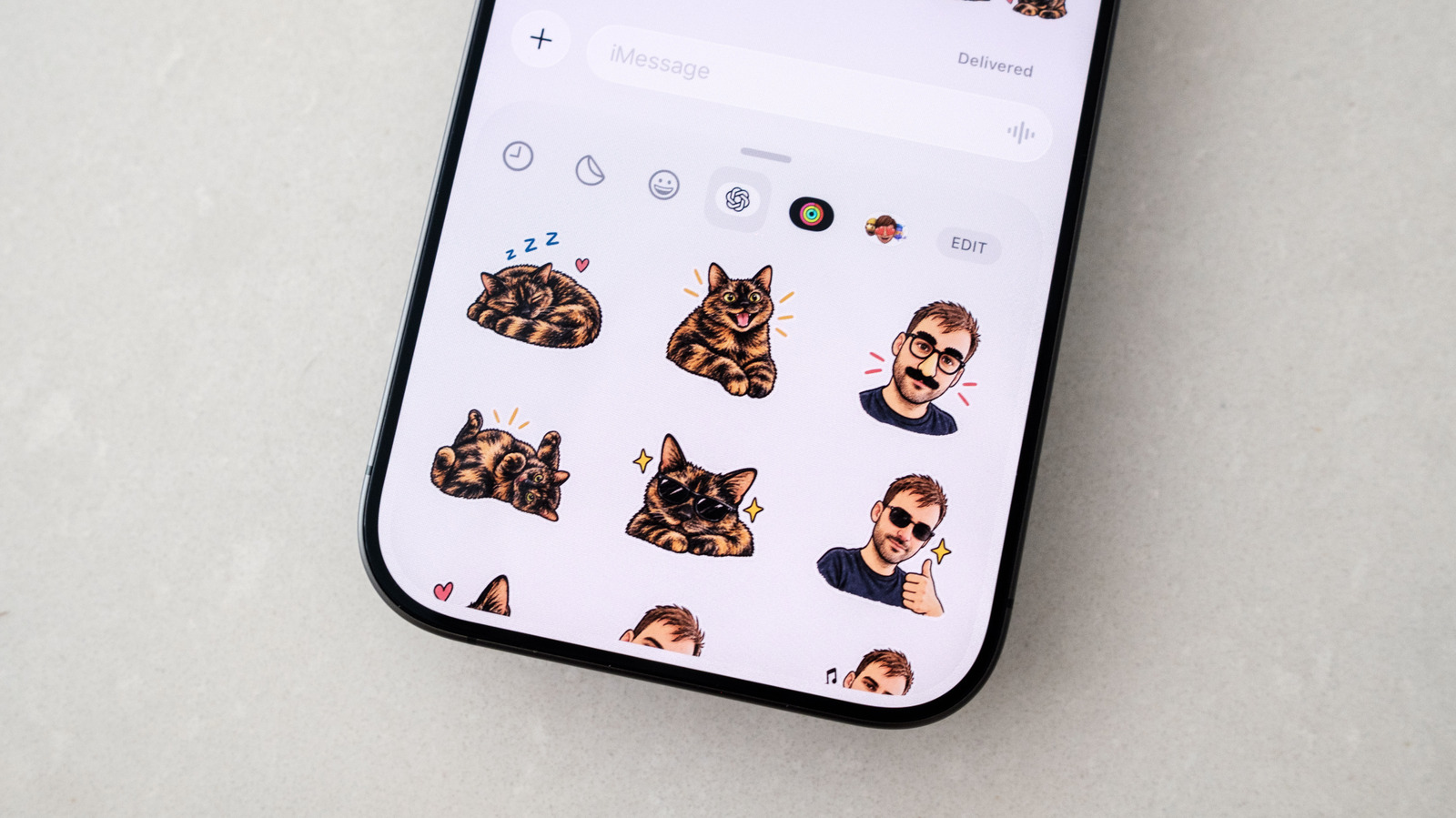 ChatGPT ile iMessage ve WhatsApp için Sticker Yapmanın Yolu