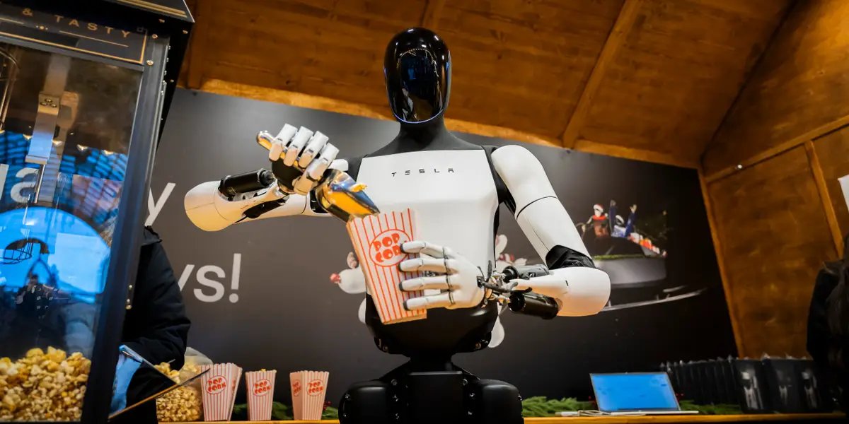Elon Musk, Tesla'nın Robotu için İnsan Eli Tasarlıyor