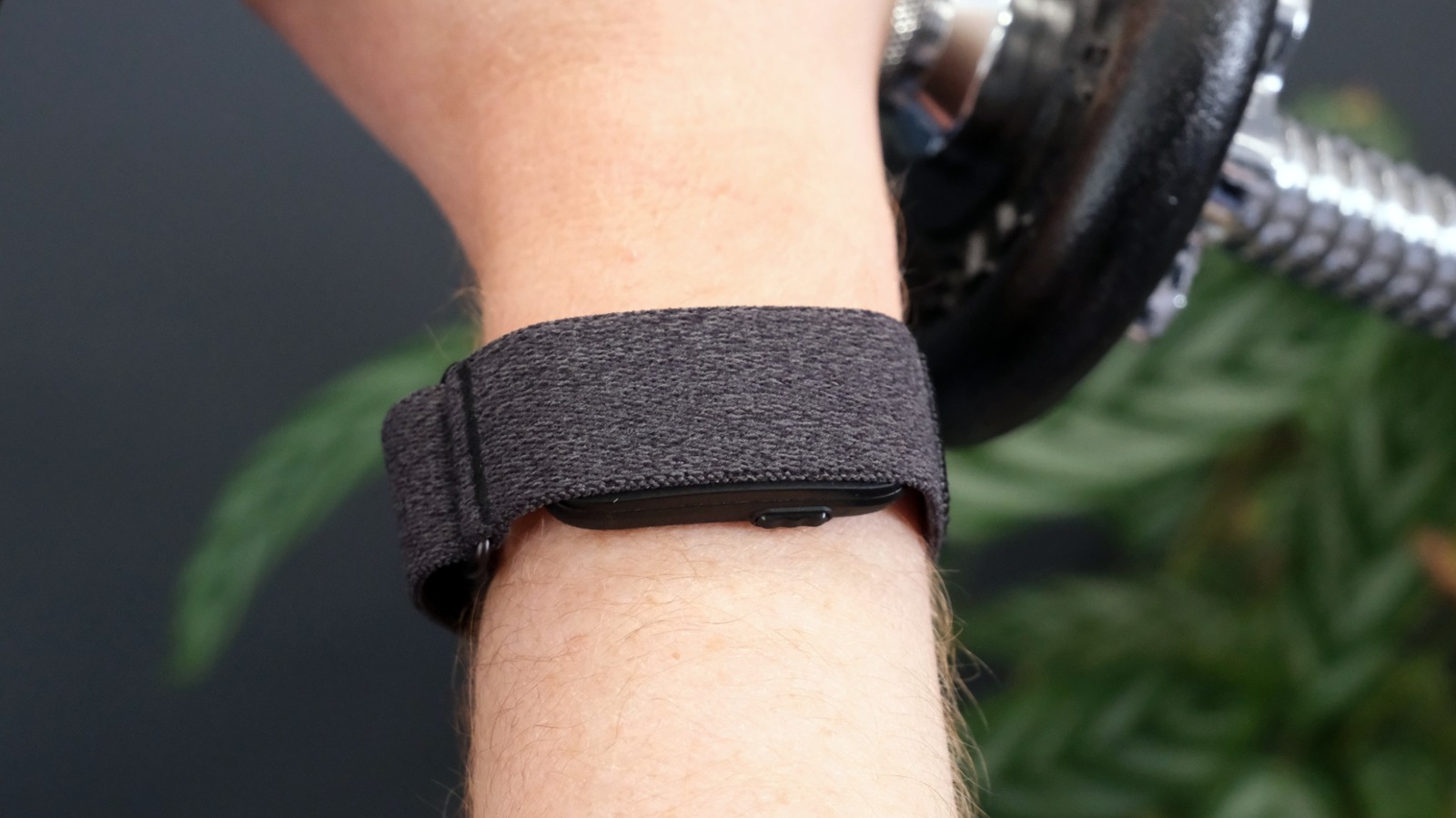 Garmin Cirqa: Şık Ama Gereksiz Bir Akıllı Bileklik İncelemesi