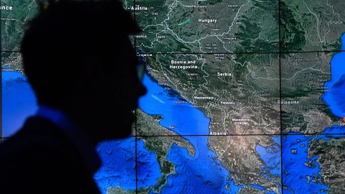 Google, AI ile Yanlış Görseller Üretme Özelliğini Kaldırdı