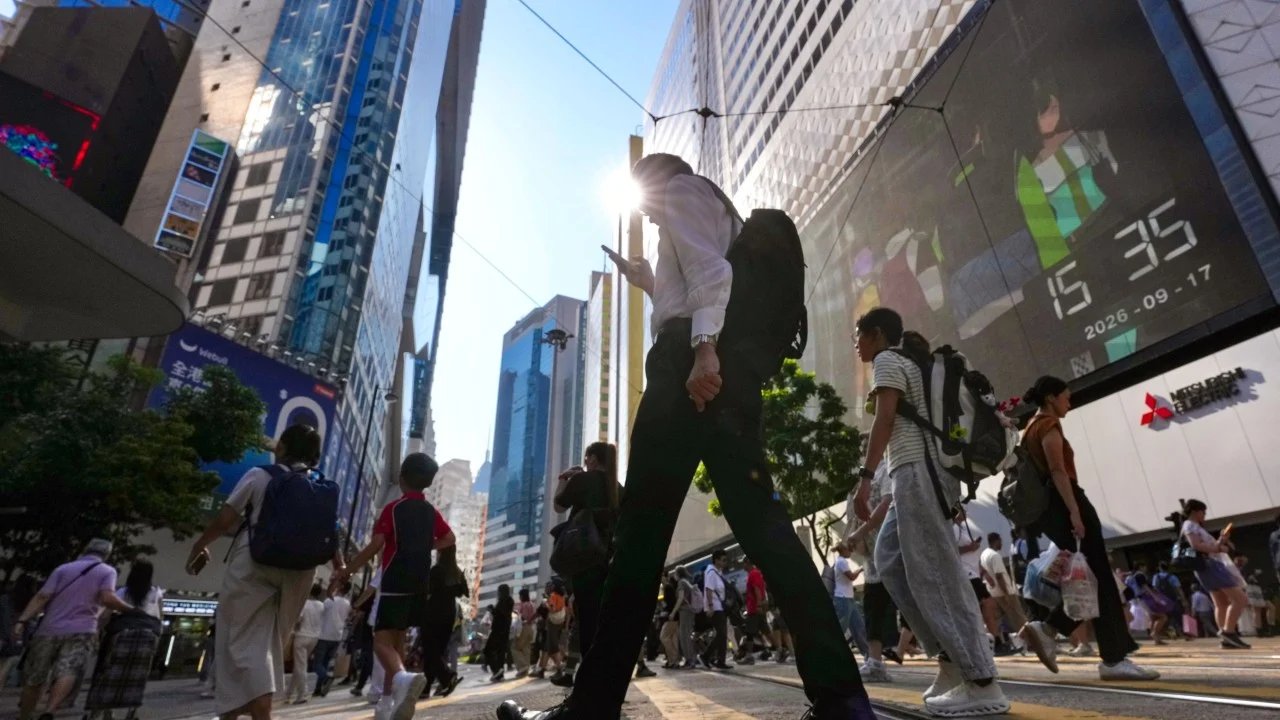 Hong Kong, Yapay Zeka ile İşgücü Dengesini Sağlamak İçin Yeni Strateji Geliştirdi