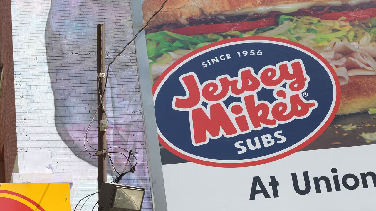 Jersey Mike's IPO'su Yolda: Yatırımcılar Ne Beklemeli?