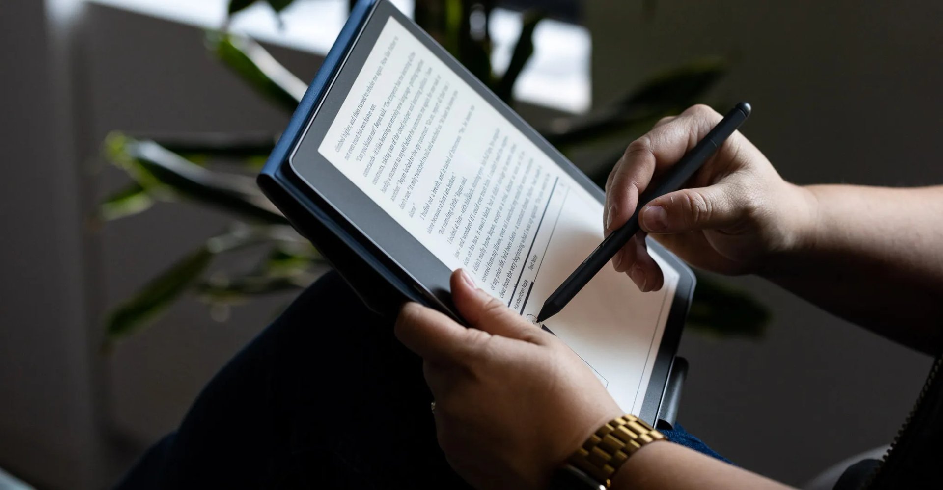 Kindle Scribe: Okul Dönemi İçin Uygun Fiyatlı E-Kitap Okuyucu