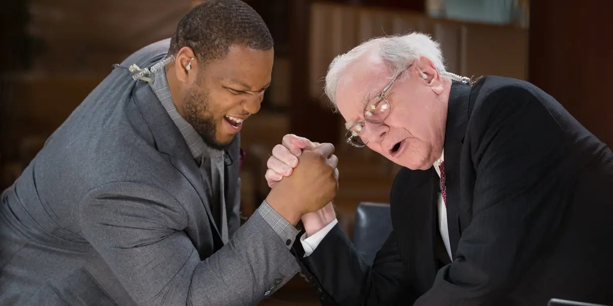 Ndamukong Suh, Warren Buffett'tan Başarı İçin Öğrendiklerini Paylaşıyor
