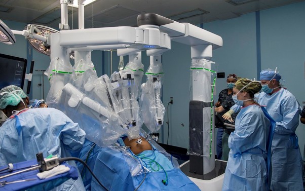 Robot Destekli Cerrahi, Mide Kanseri Ameliyatlarında Avantajlar Sunuyor