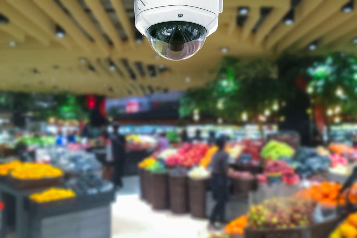 Sainsbury's, Yanlış Alarm Sonrası AI Yüz Tanıma Teknolojisini Askıya Aldı