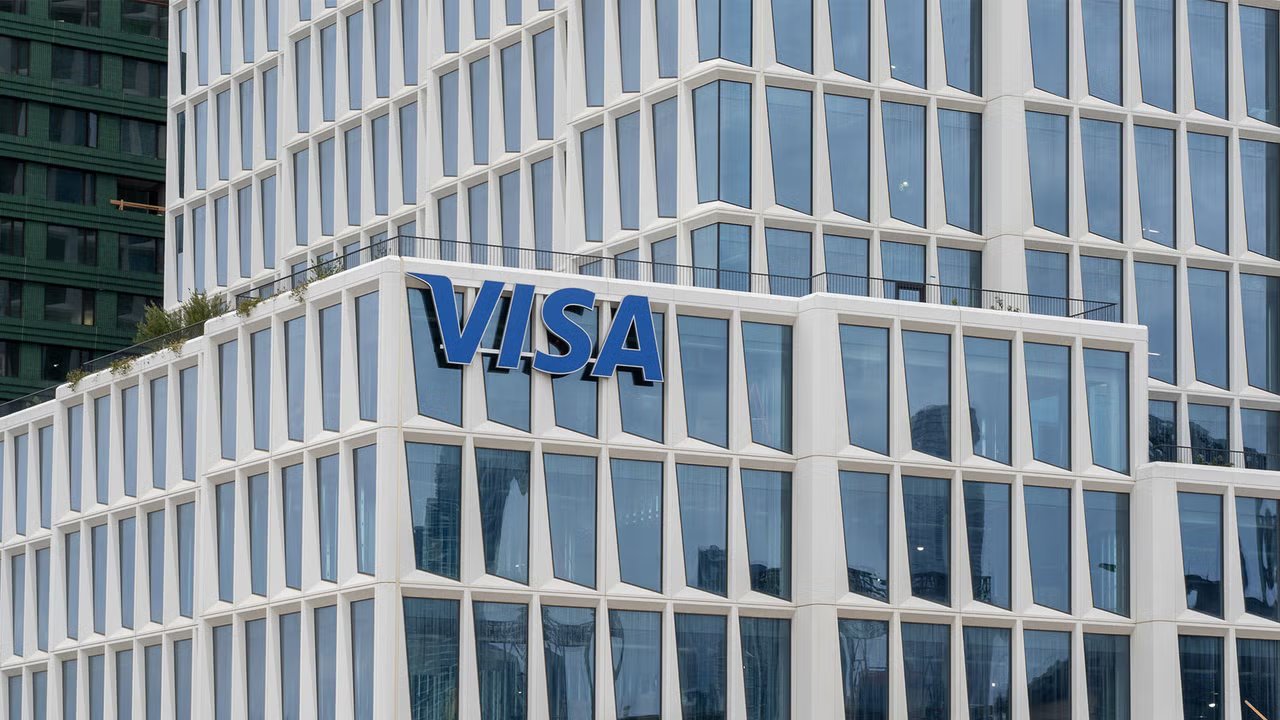 Visa, 2,600 Çalışanını İşten Çıkarıyor: AI Dönüşümü ve Verimlilik Hedefleri