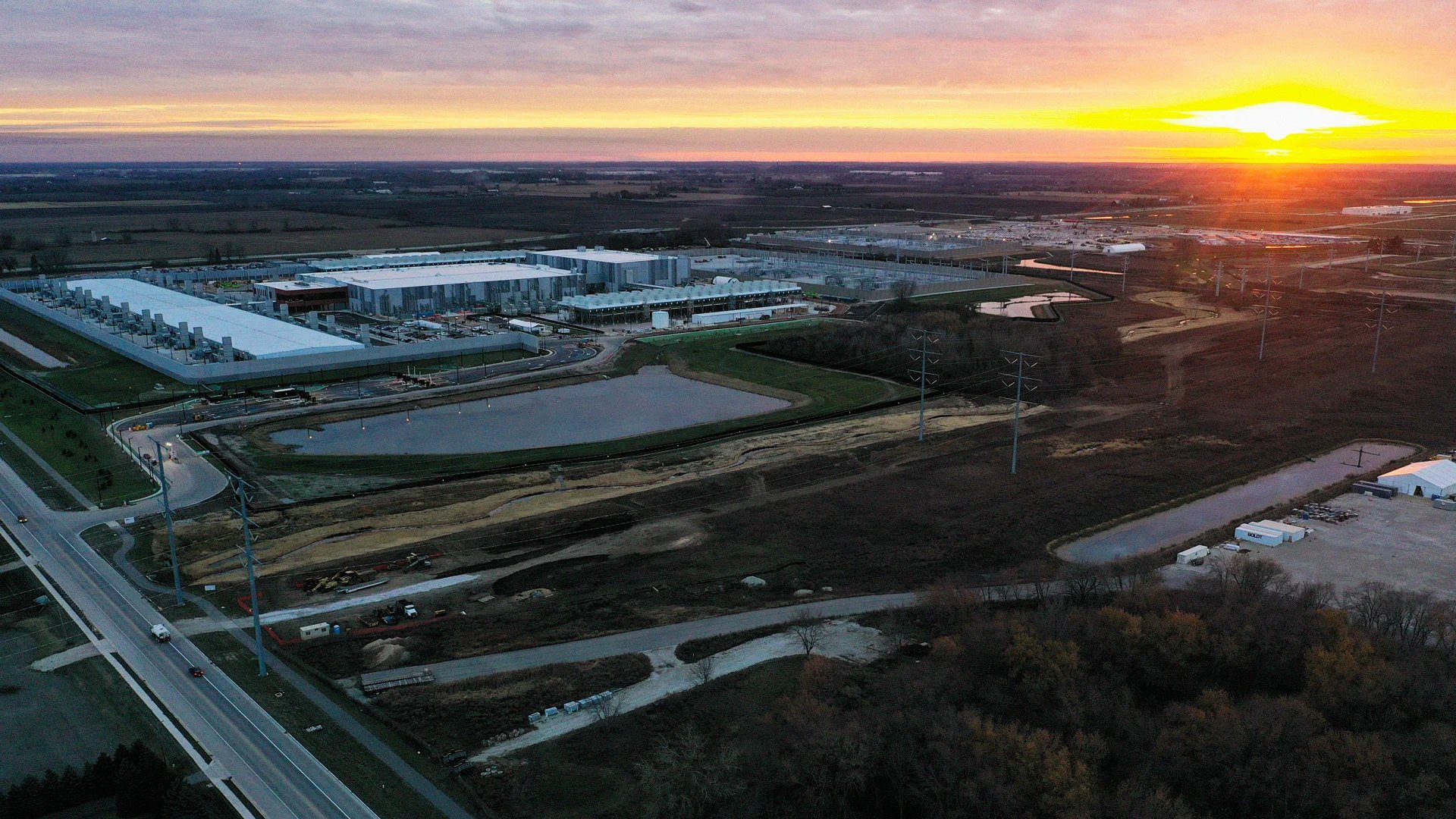 Wisconsin'deki Veri Merkezi Çiftçileri Zengin Etti, Bazıları Pişman