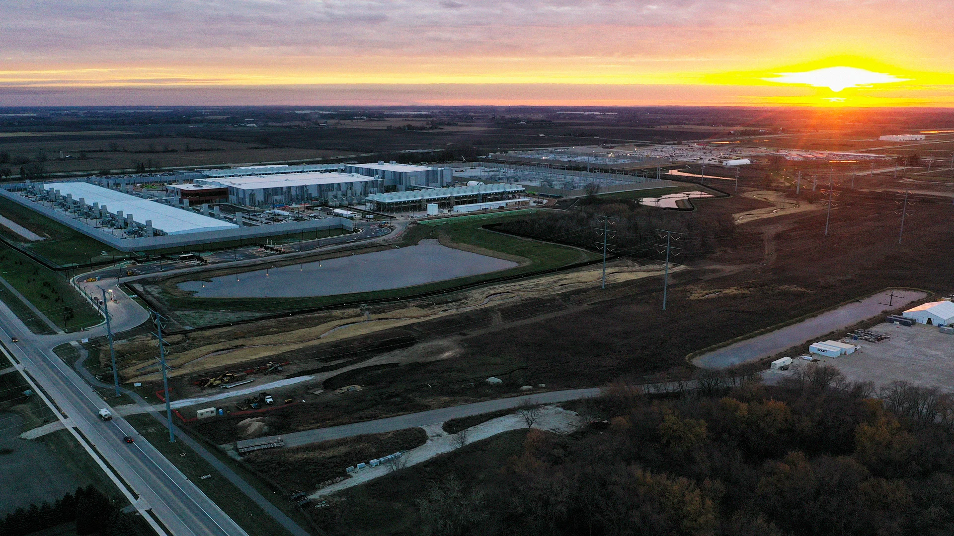 Wisconsin'deki Veri Merkezi Çiftçileri Zengin Etti, Bazıları Pişman