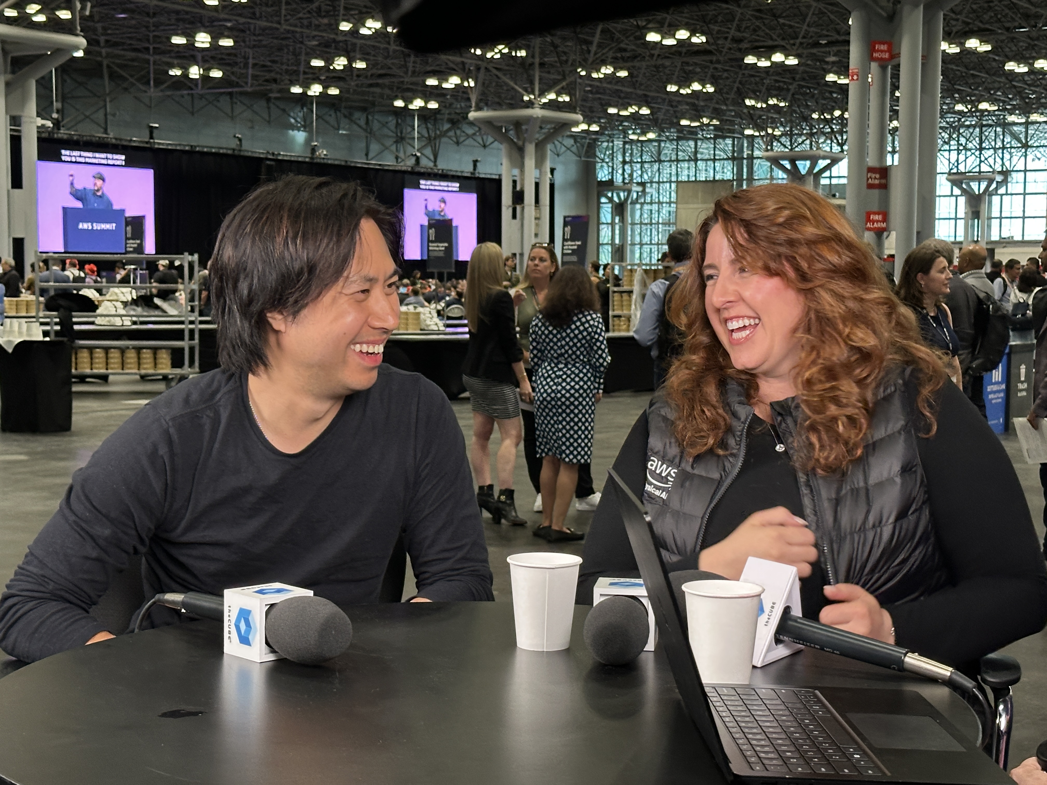 Yapay Zeka, Kurumsal Operasyonları Dönüştürüyor: AWS Summit NYC'den Öne Çıkanlar